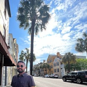 Meet your Posher, Victor